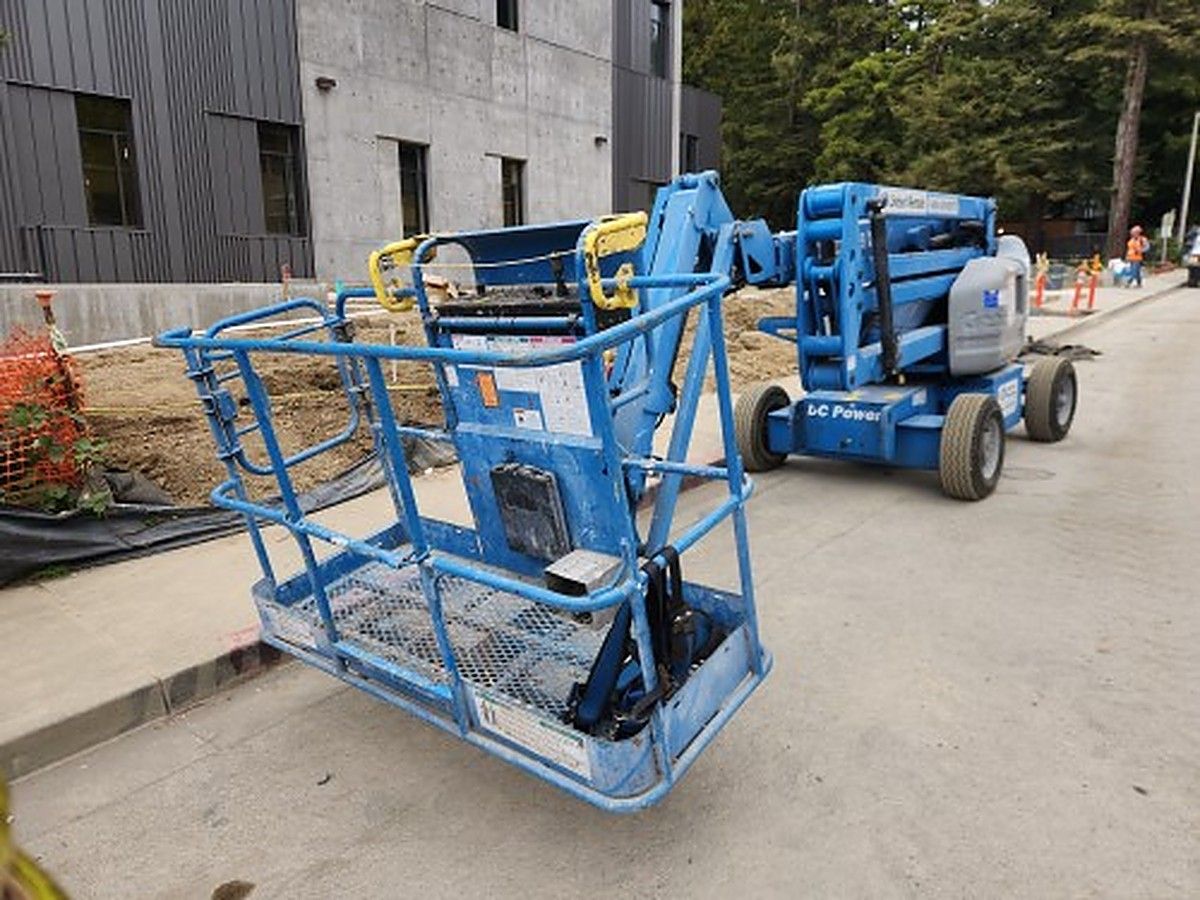 GENIE Z-45/25J DC photo 9
