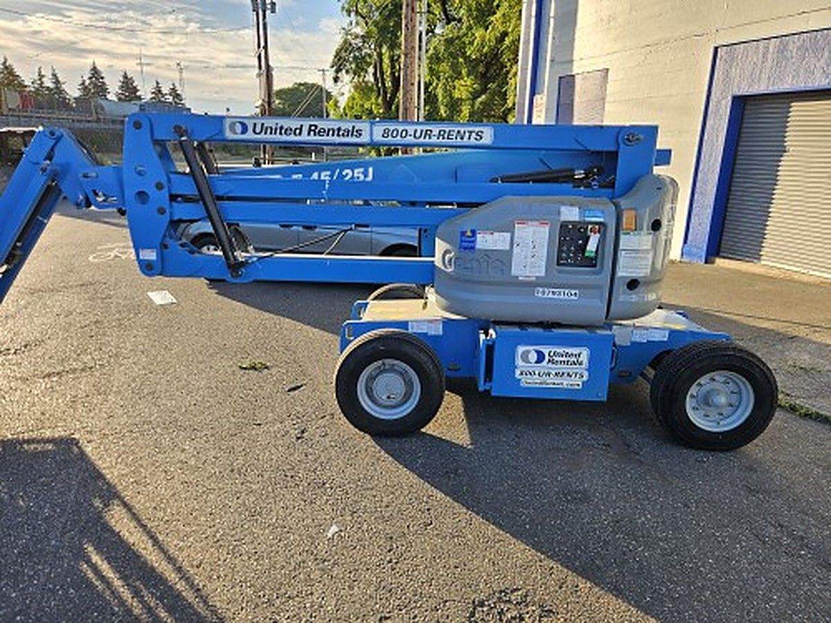GENIE Z-45/25J DC photo 4
