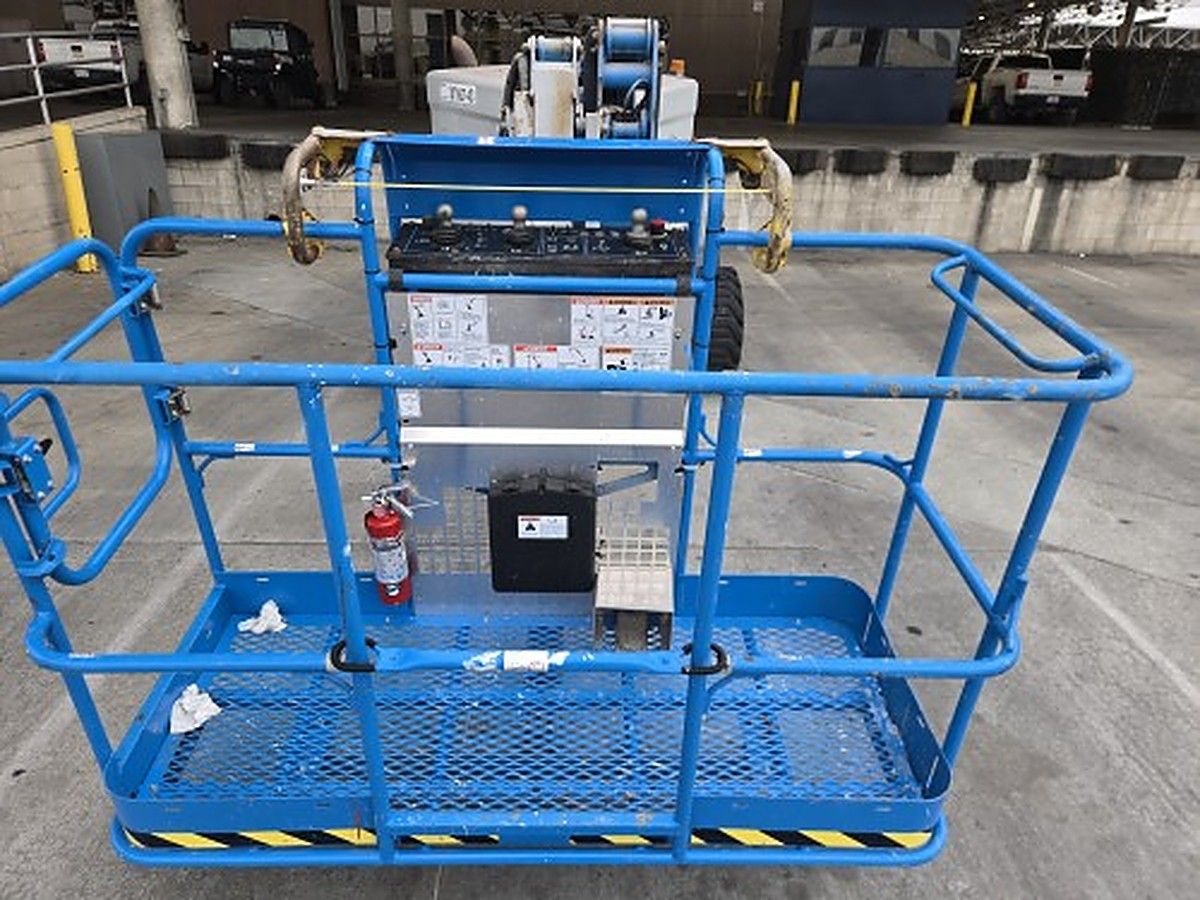 GENIE Z-45/25J IC photo 11
