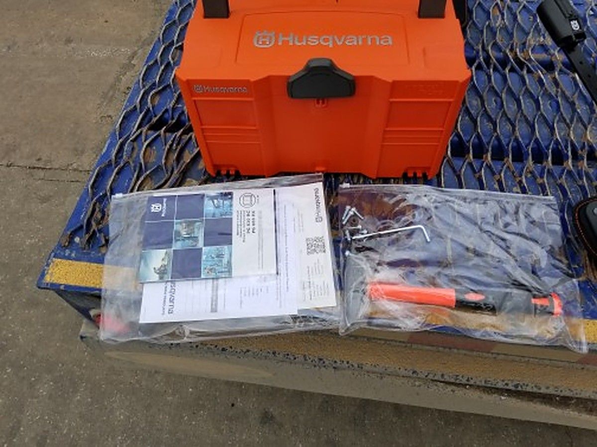 HUSQVARNA T10000 photo 3