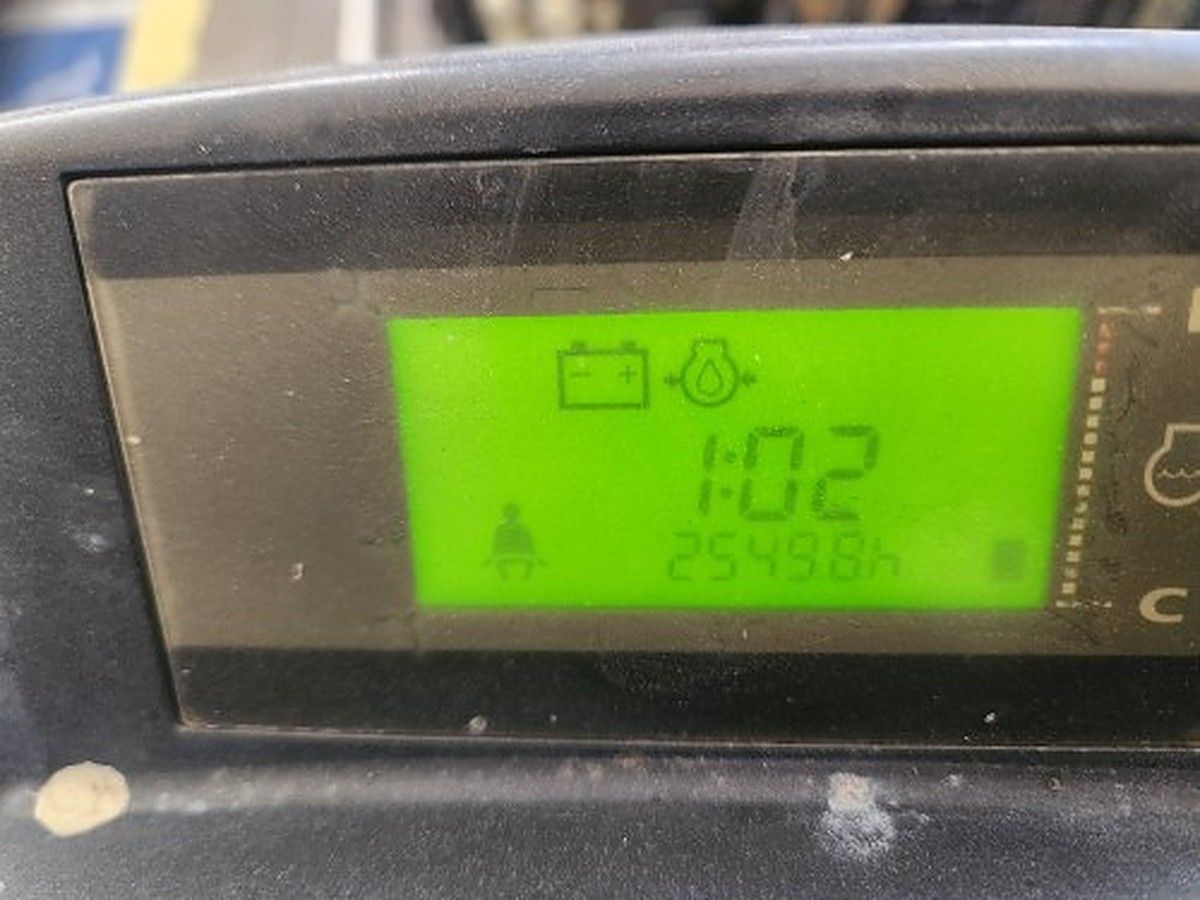 HYSTER H50XT photo 10