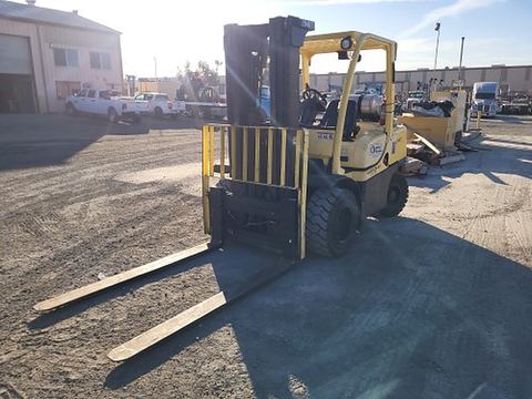 2018 HYSTER H90FT Forklift Whse 9000# Pneumatic