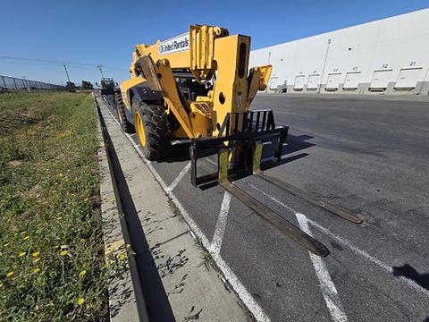 2018 JCB 510-56 Forklift Variable Reach 10000# 50'-62'