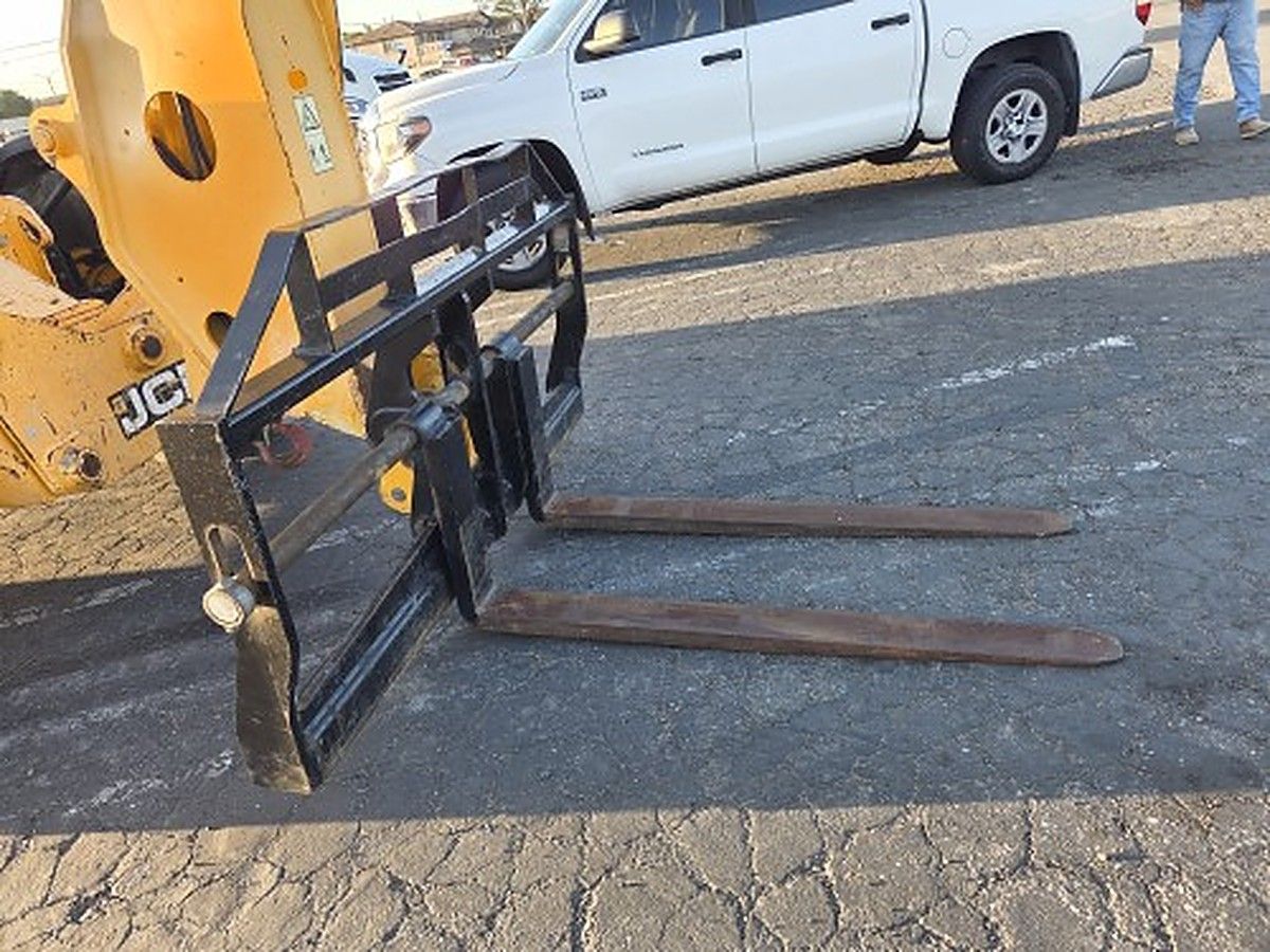 JCB 510-56 S photo 4