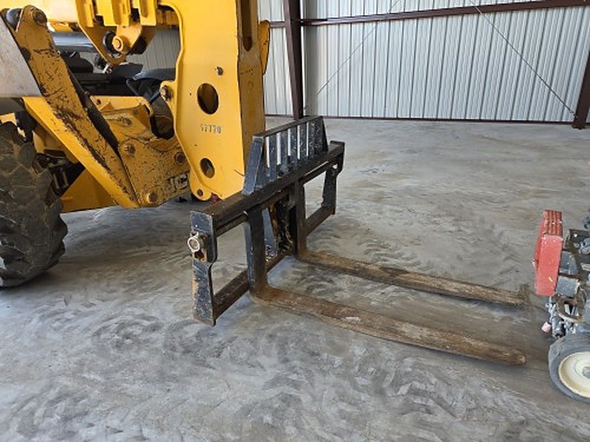 JCB 510-56 S photo 2