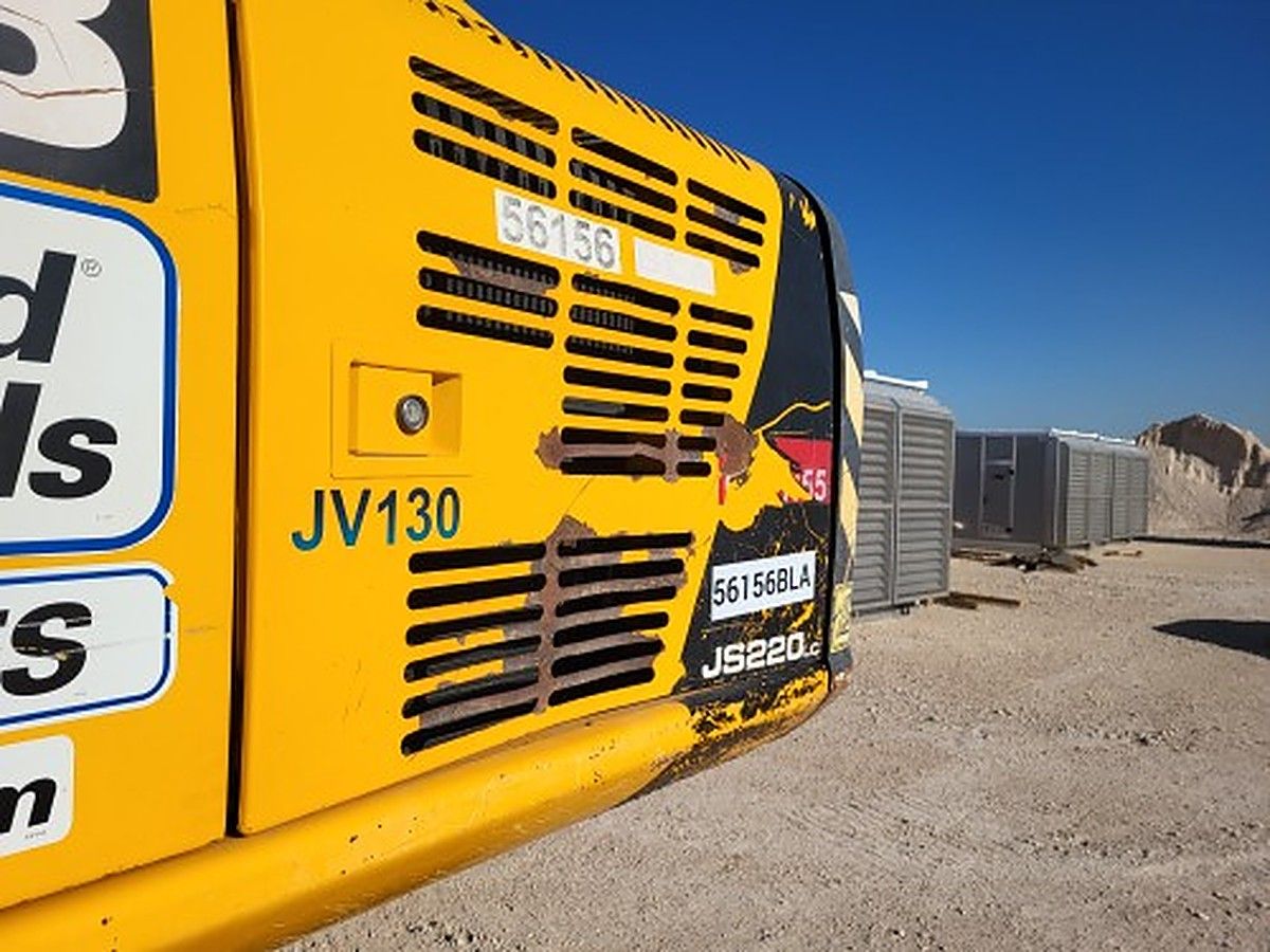 JCB JS220 photo 14