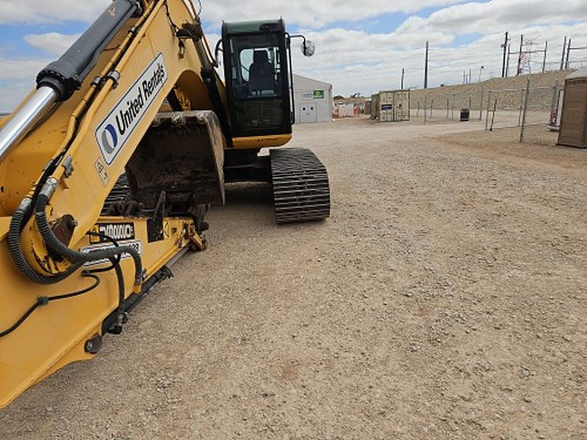 JCB JS220 photo 5