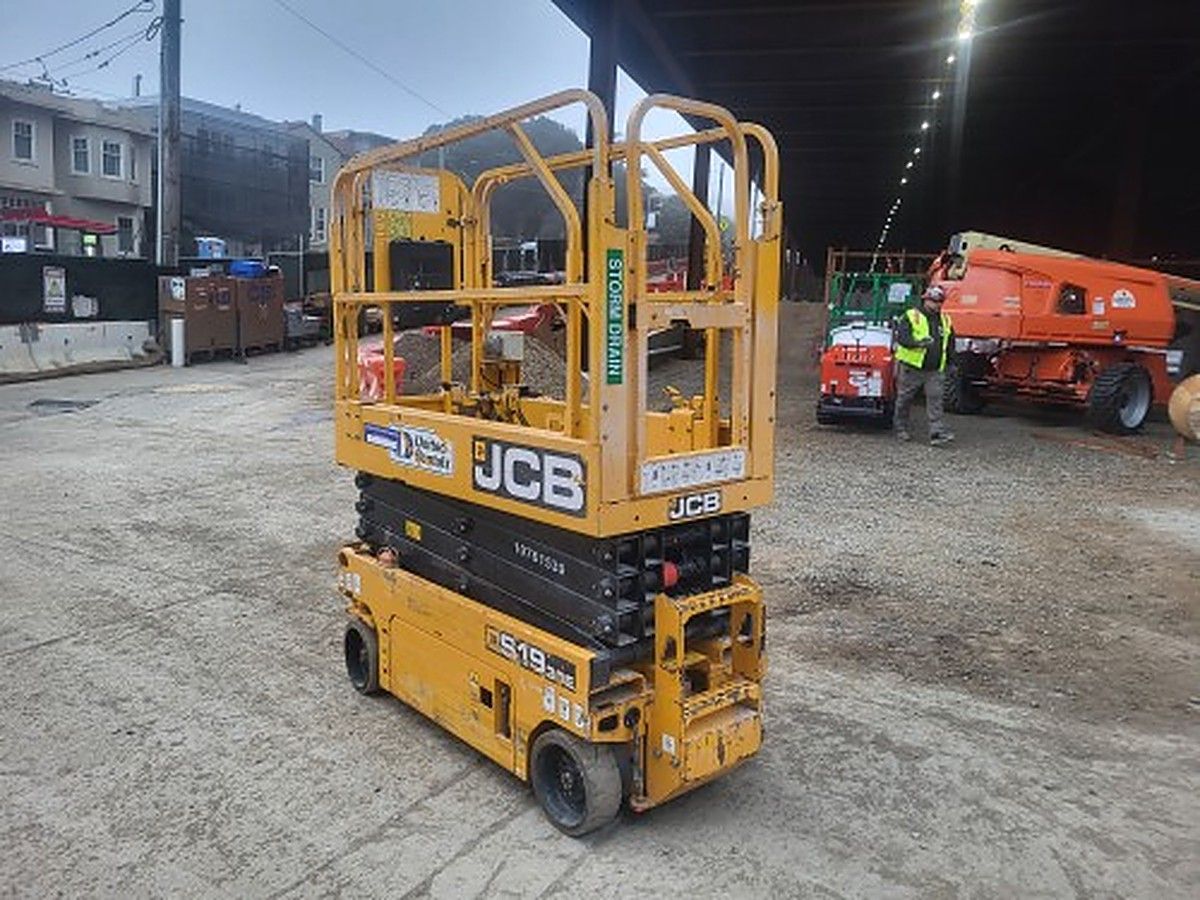 JCB S1930E photo 3