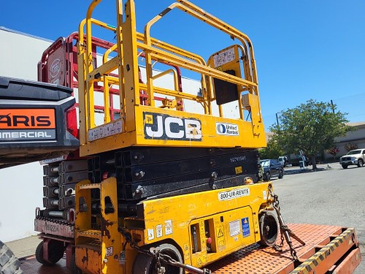 JCB S1930E photo 2
