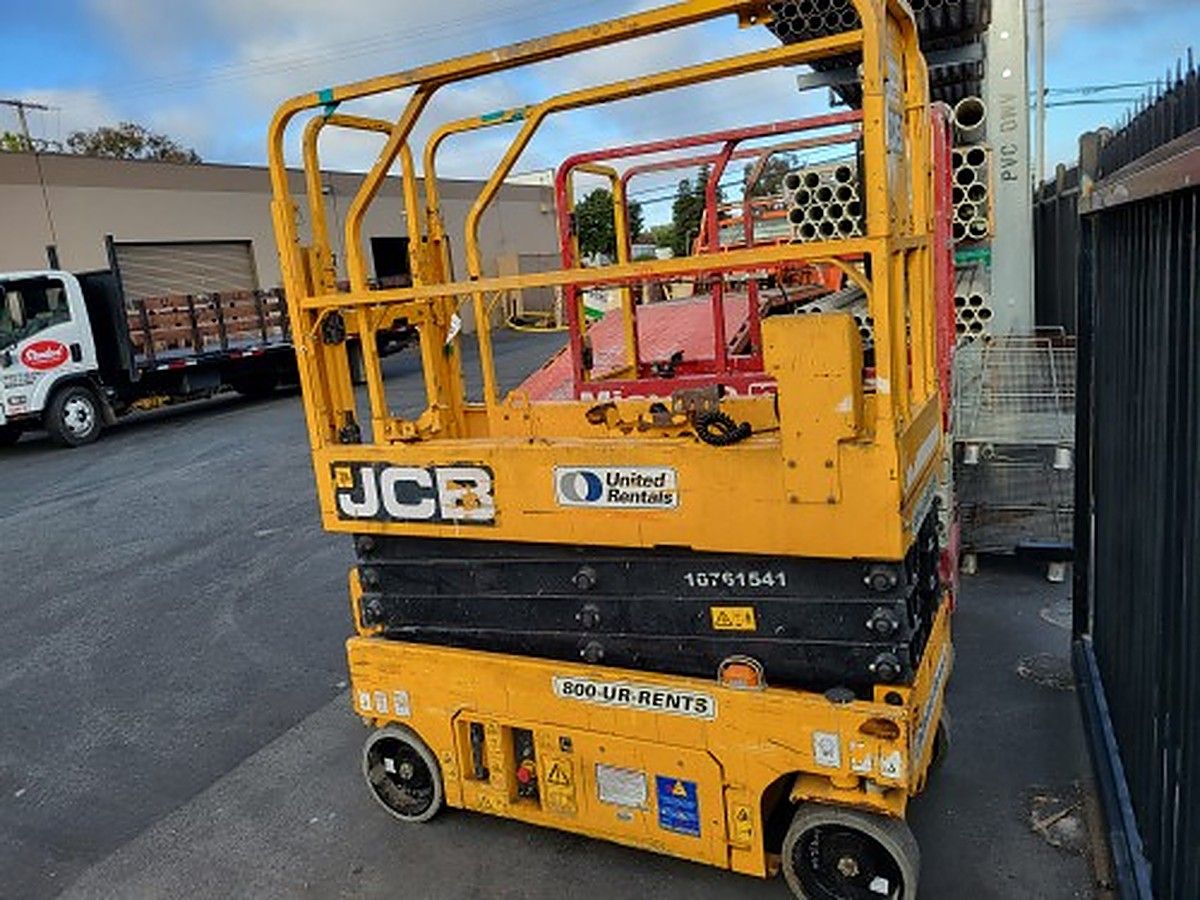 JCB S1930E photo 8