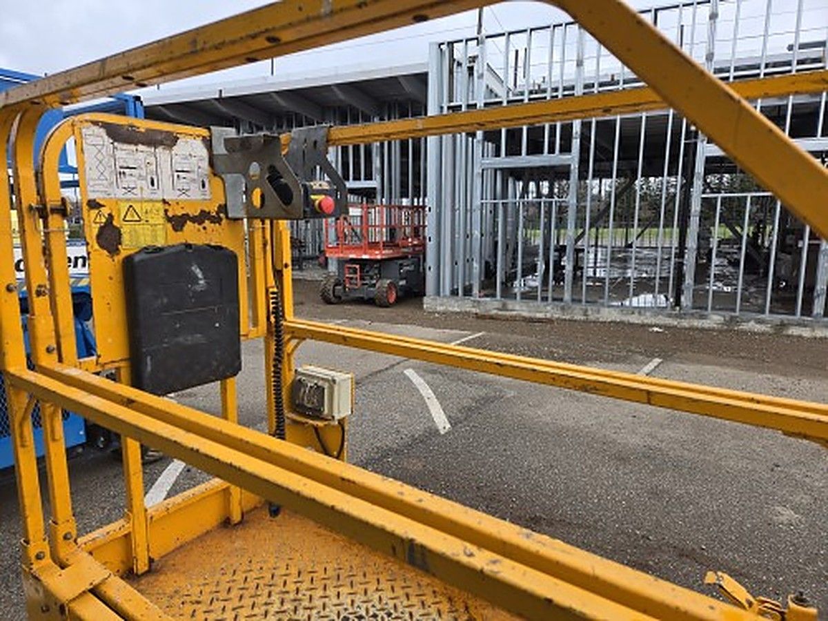 JCB S1930E photo 3