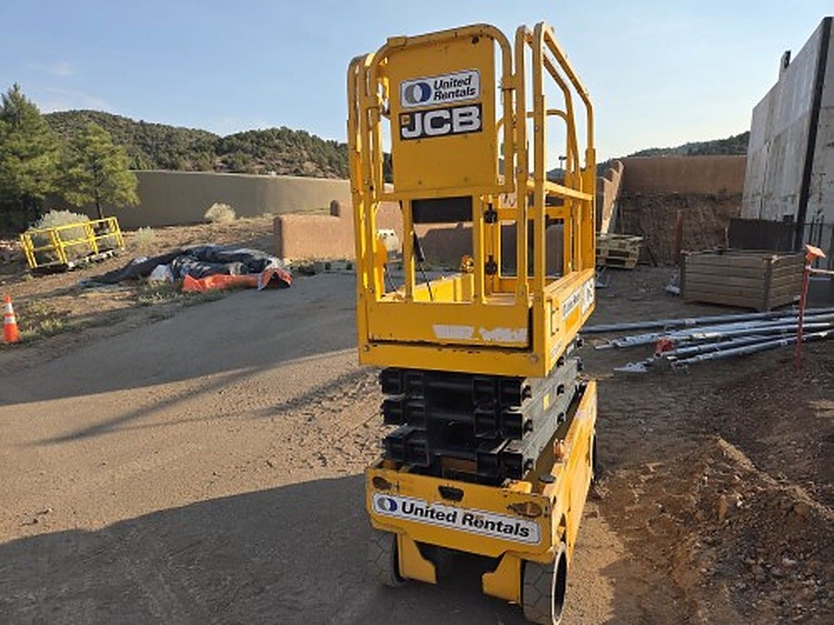 JCB S1930E photo 2
