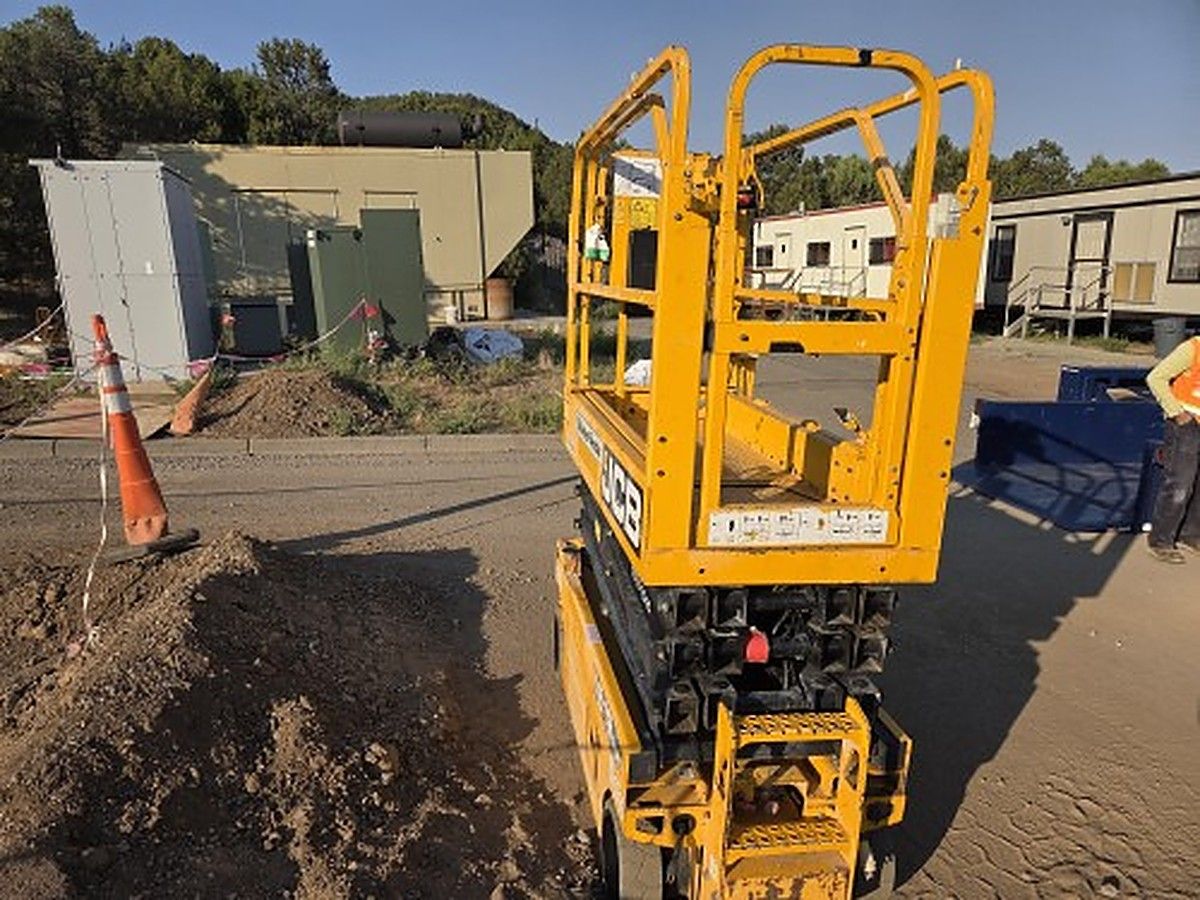 JCB S1930E photo 4