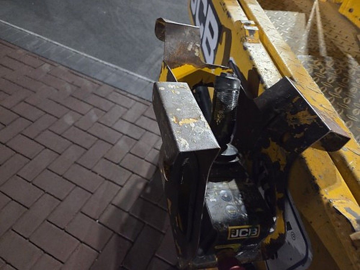JCB S1930E photo 6