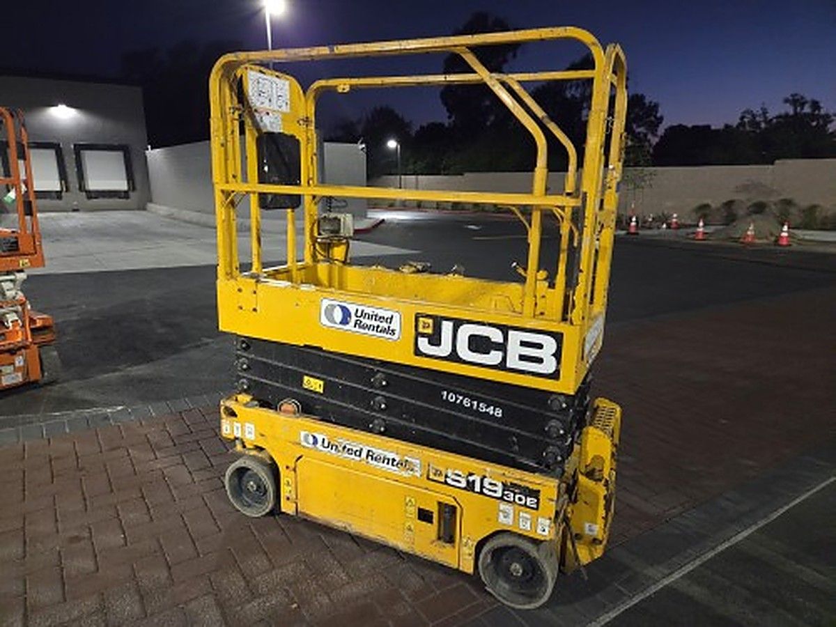 JCB S1930E photo 8