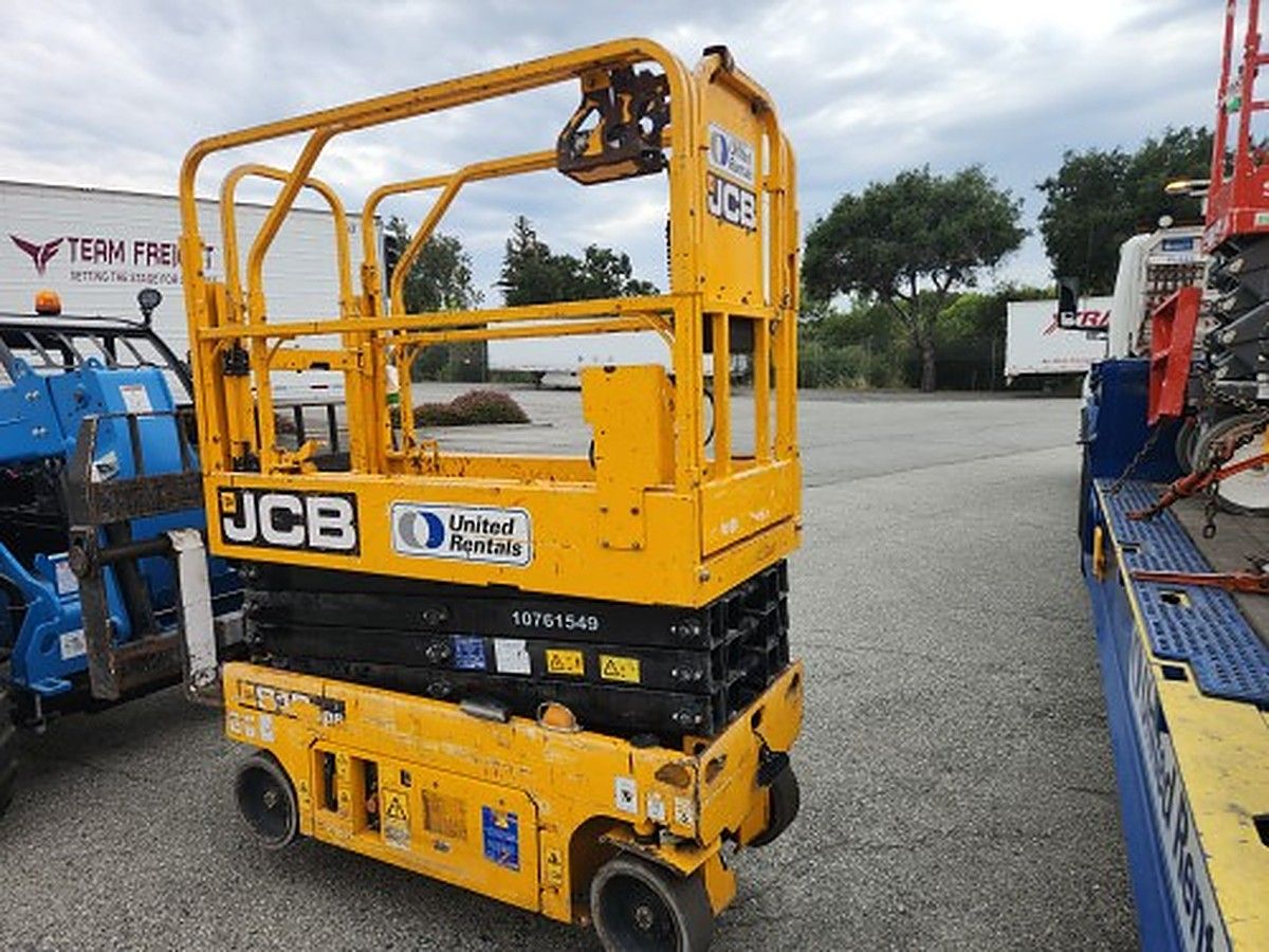JCB S1930E photo 2