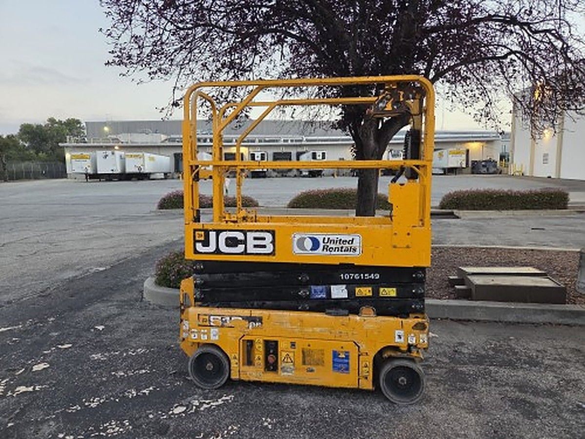 JCB S1930E photo 9