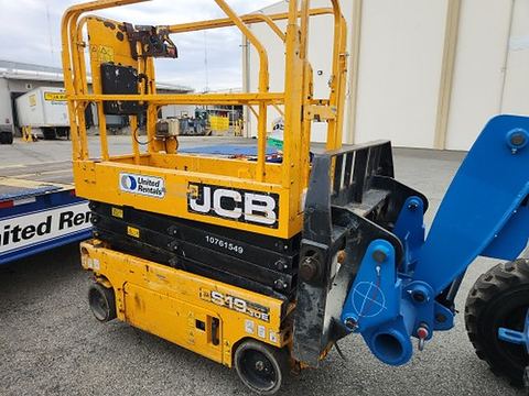 2018 JCB S1930E Scissor Lift 19' Electric