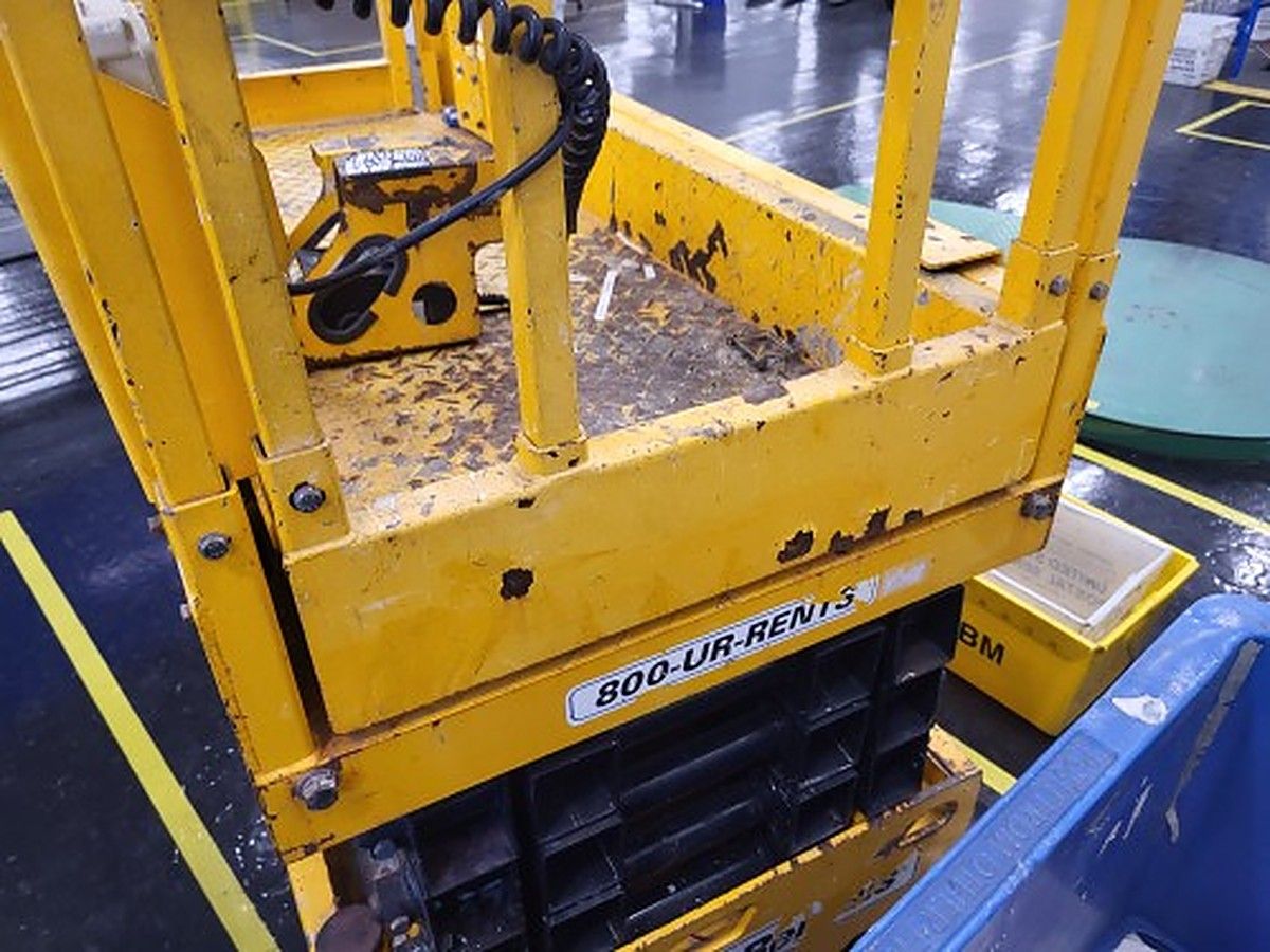 JCB S1930E photo 4