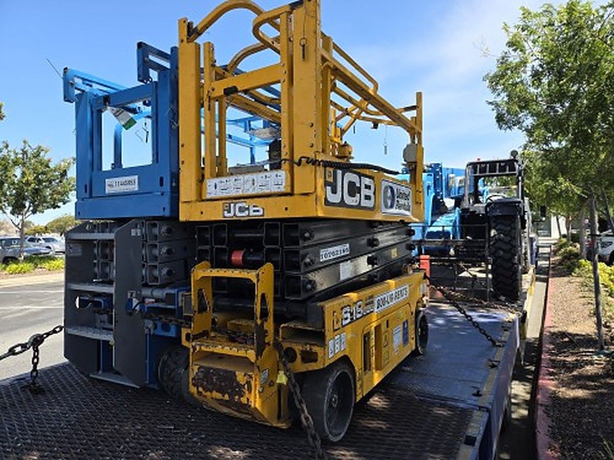 JCB S1930E photo 3