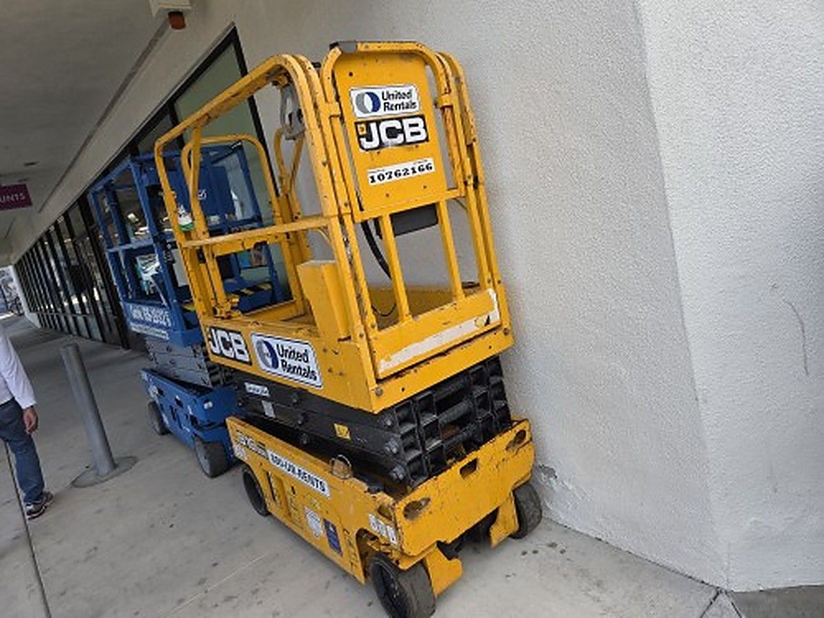 JCB S1930E photo 8