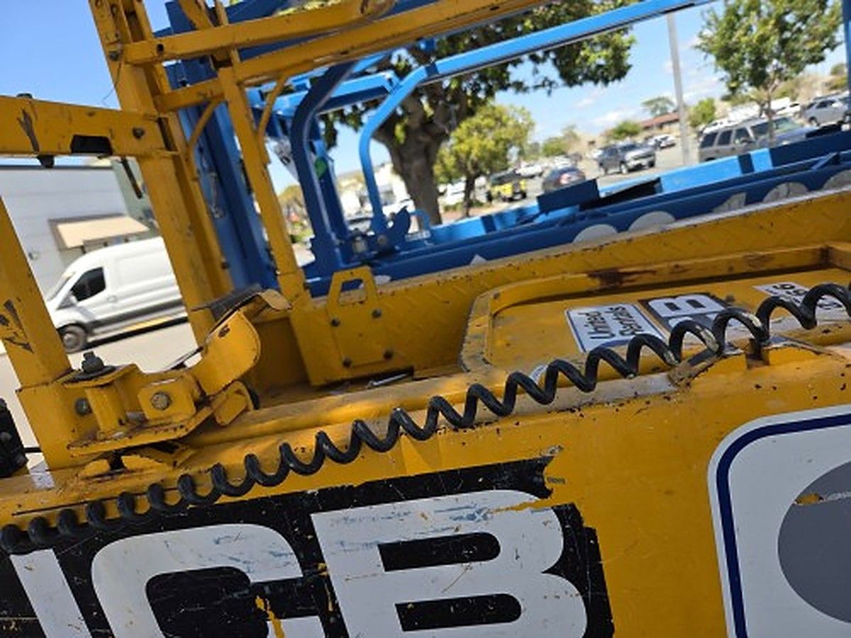 JCB S1930E photo 9
