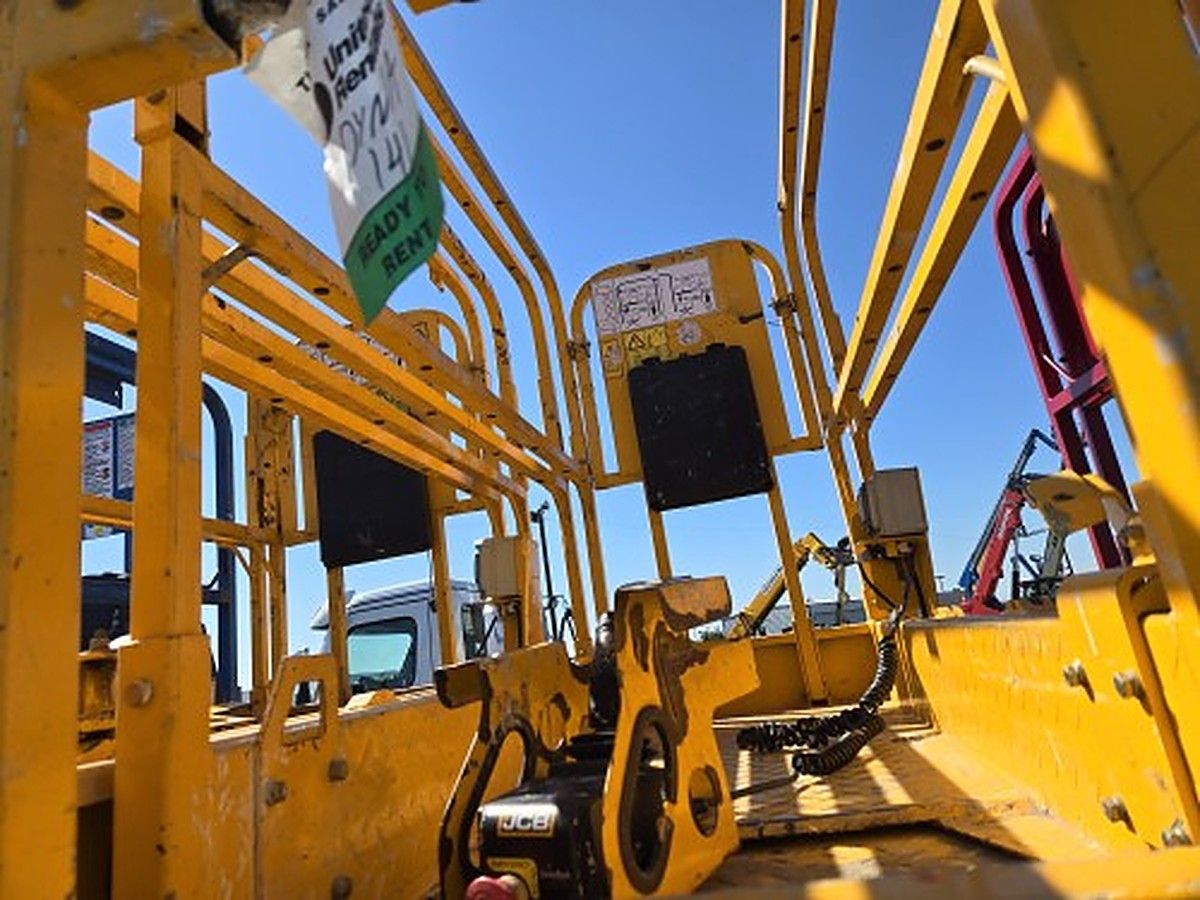 JCB S1930E photo 10