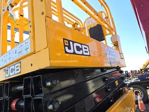 2018 JCB S1930E Scissor Lift 19' Electric