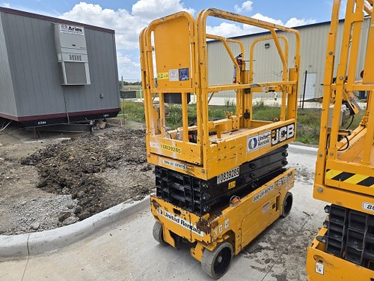 JCB S1930E photo 3