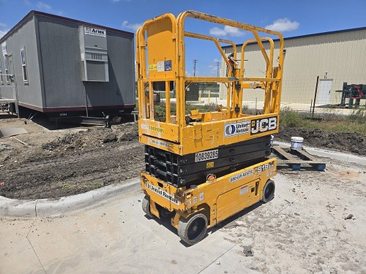 JCB S1930E photo 8