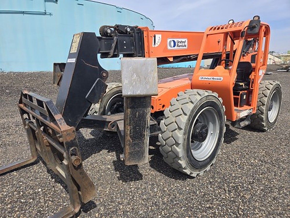 JLG 10054 photo 2