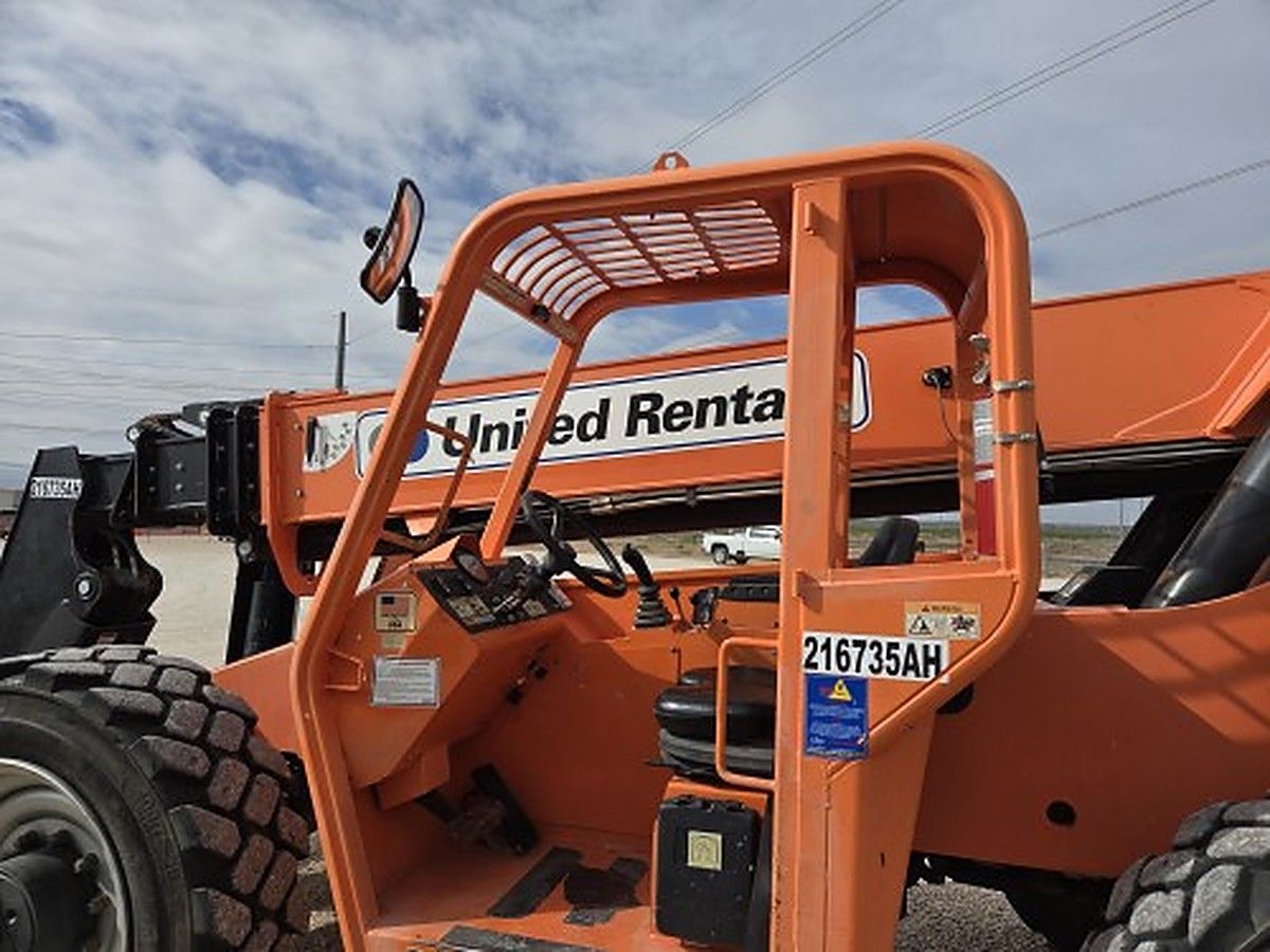 JLG 10054 photo 3