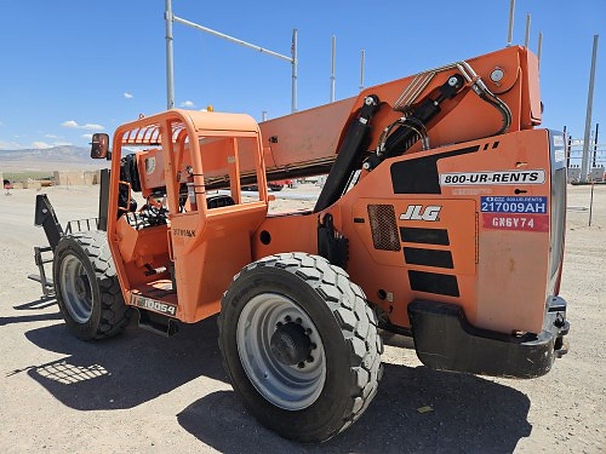 JLG 10054 photo 2
