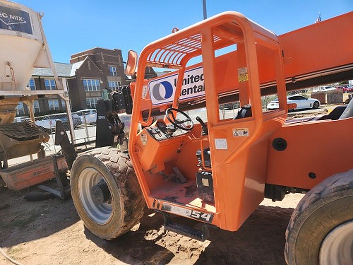 JLG 10054 photo 2