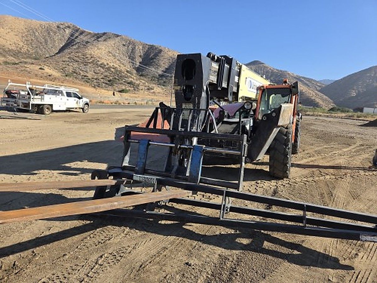 JLG 1055 photo 4