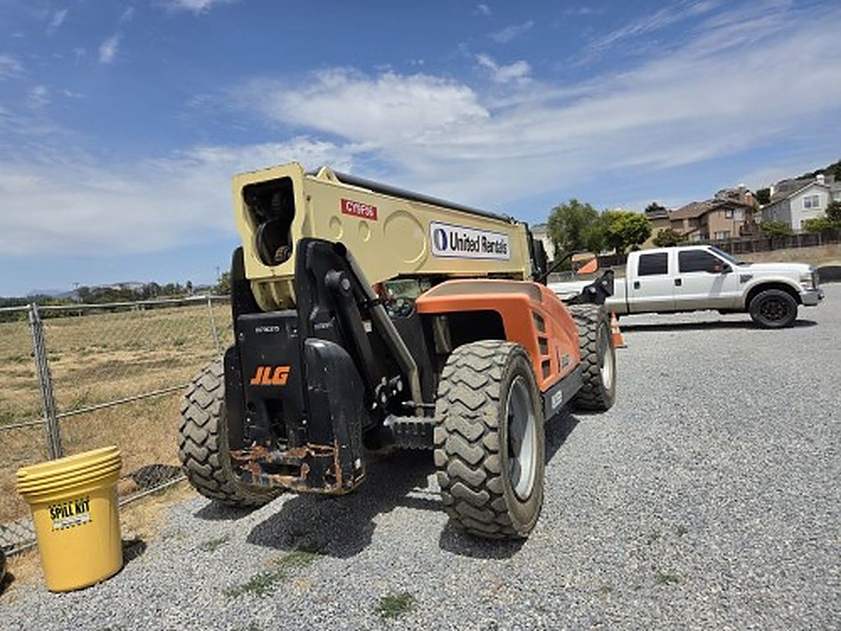 JLG 1055 photo 4