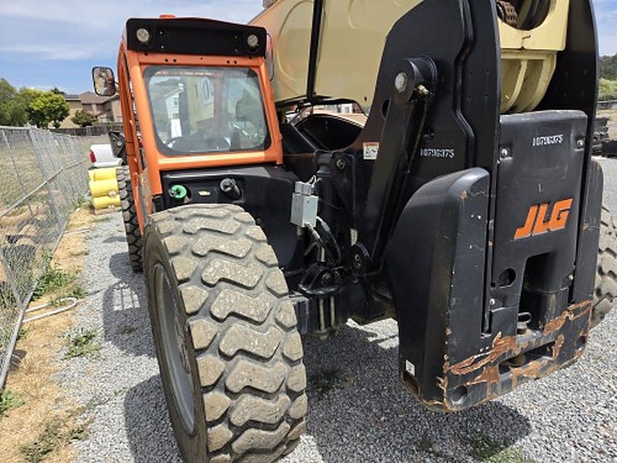 JLG 1055 photo 5