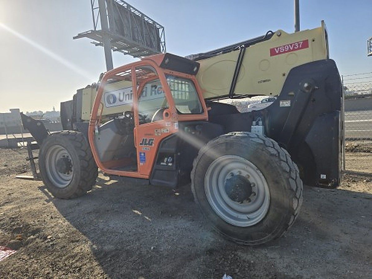 JLG 1055 photo 4
