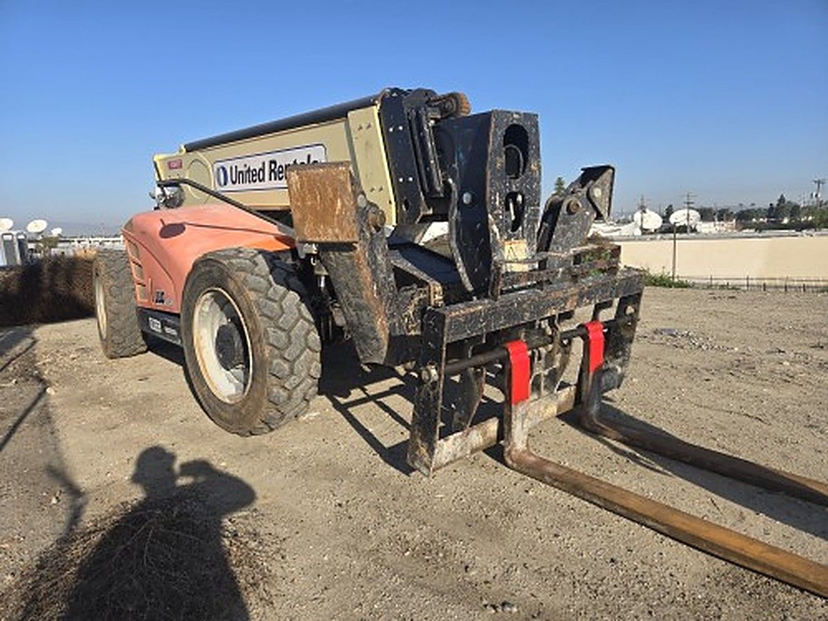JLG 1055 photo 7