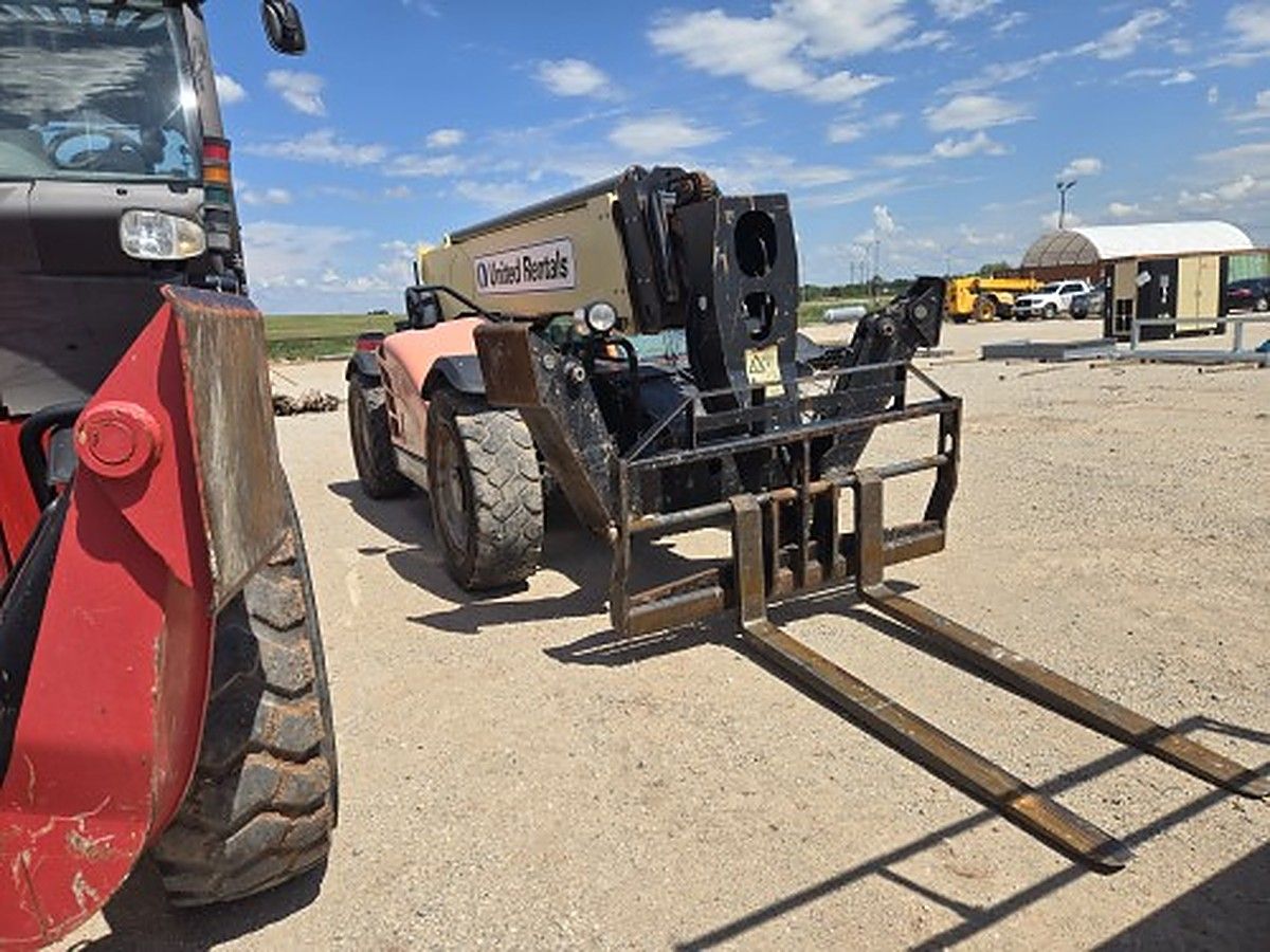 JLG 1055 photo 4