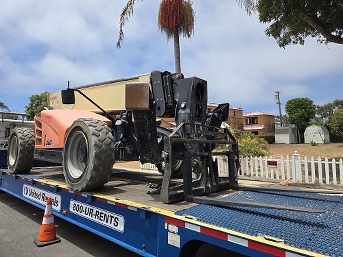 JLG 1055 photo 3