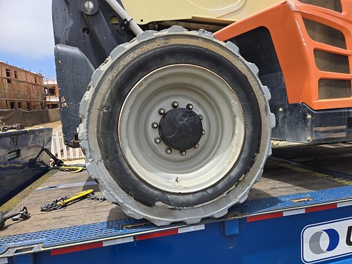 JLG 1055 photo 8