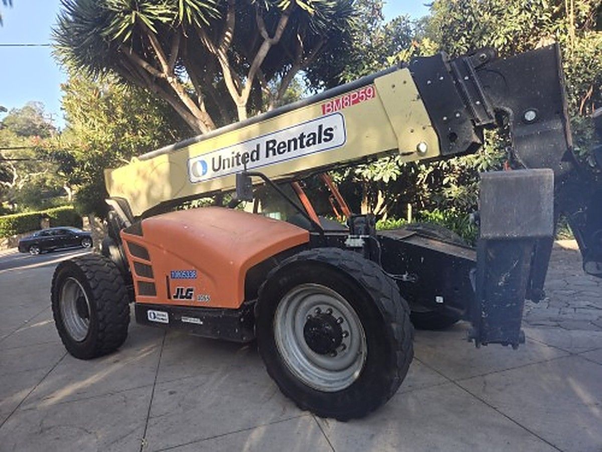JLG 1055 photo 5