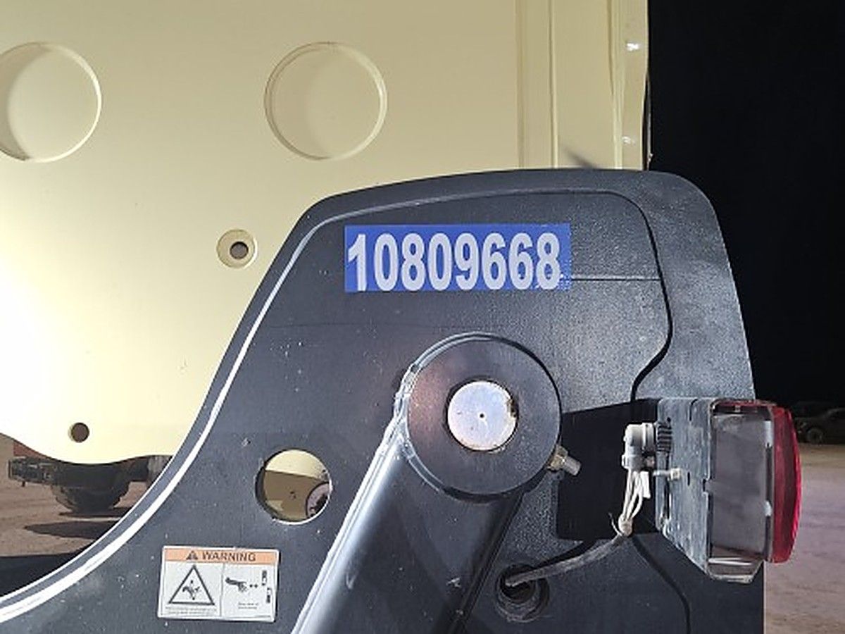JLG 1055 photo 7