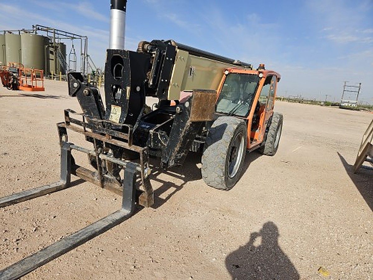 JLG 1055 photo 4