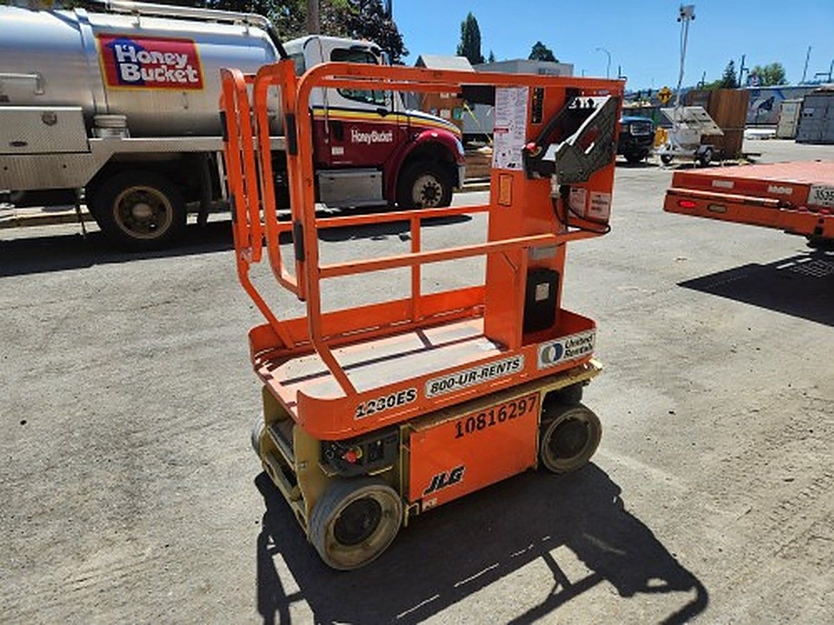 JLG 1230ES photo 2