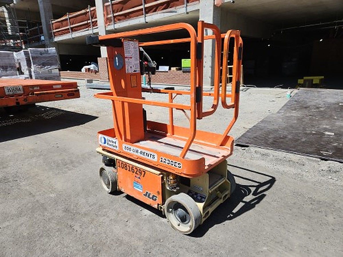 JLG 1230ES photo 5