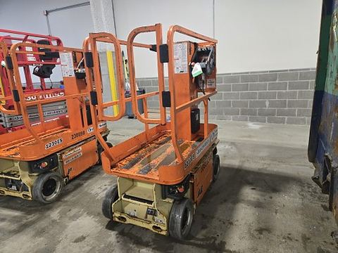 2018 JLG 1230ES Vertical Lift 12' Elec Self Propelled