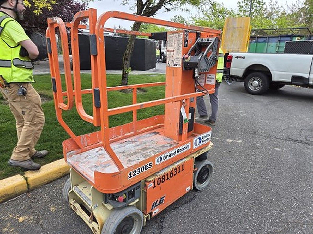 JLG 1230ES photo 5