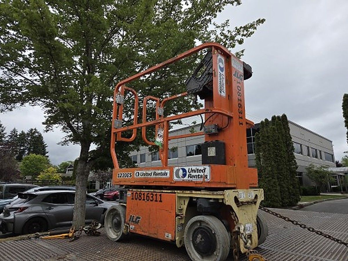 JLG 1230ES photo 6